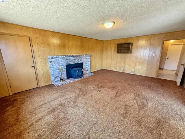 2164 Lakeview Dr, San Leandro, California 94577