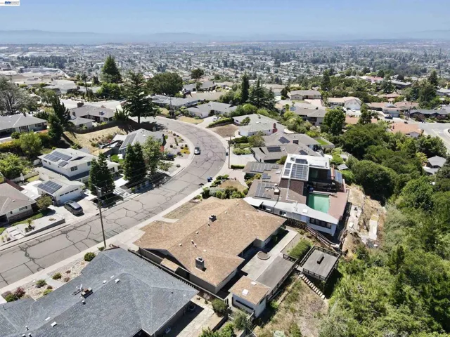 2164 Lakeview Dr, San Leandro, California 94577
