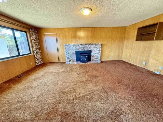 2164 Lakeview Dr, San Leandro, California 94577