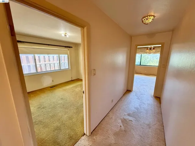 2164 Lakeview Dr, San Leandro, California 94577