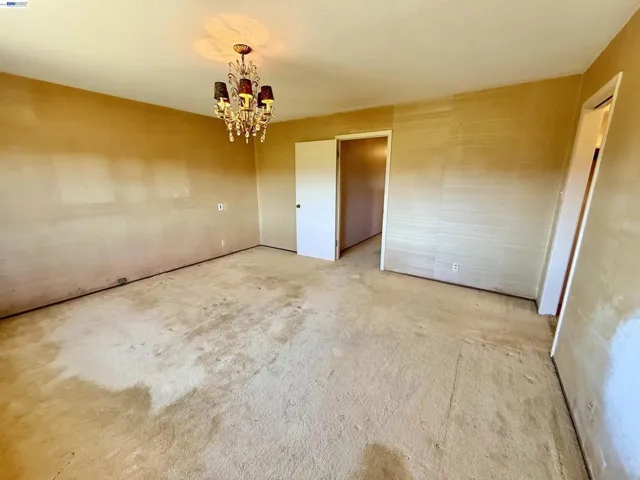 2164 Lakeview Dr, San Leandro, California 94577