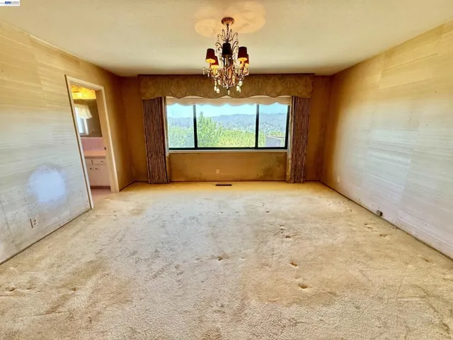 2164 Lakeview Dr, San Leandro, California 94577