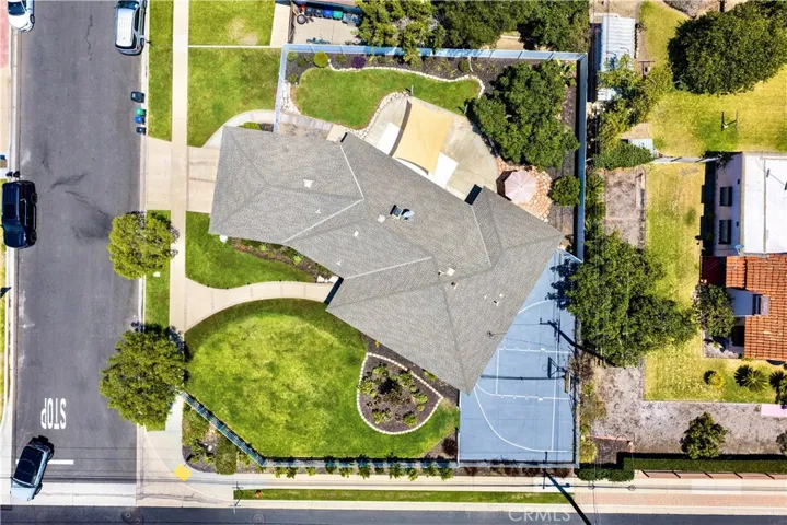 A Full Top Down View of 18211 Fairhaven.