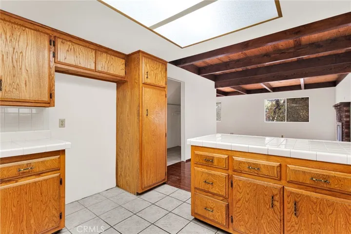 1725 Linnet, Wrightwood, California 92397