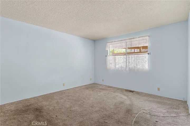 1725 Linnet, Wrightwood, California 92397