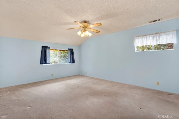 1725 Linnet, Wrightwood, California 92397