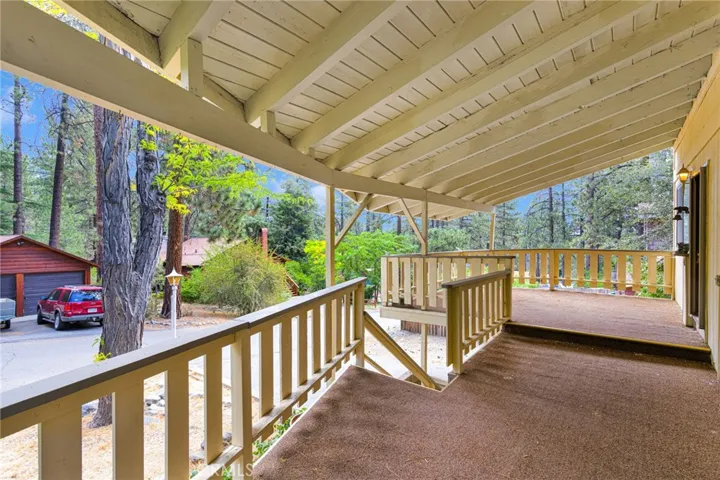 1725 Linnet, Wrightwood, California 92397