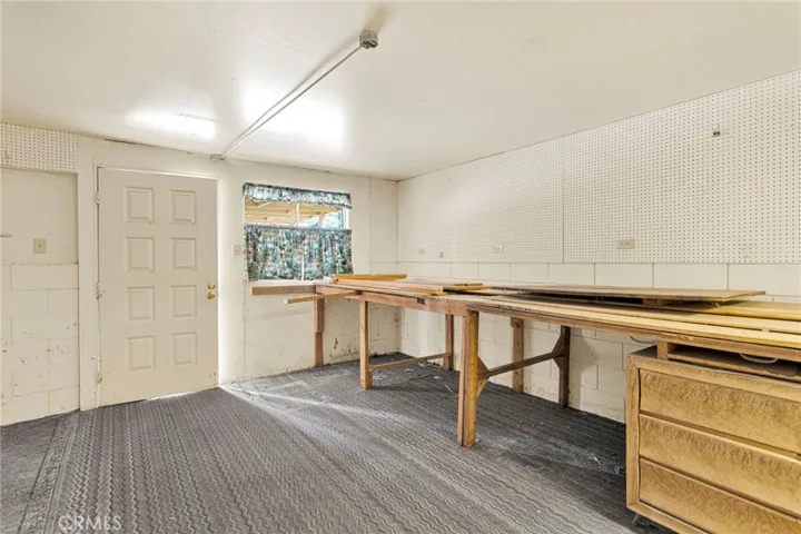 1725 Linnet, Wrightwood, California 92397