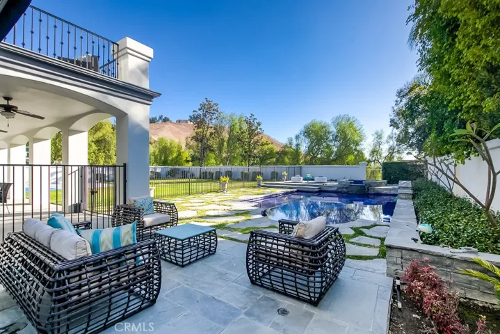 25504 Colette Way, Calabasas, California 91302