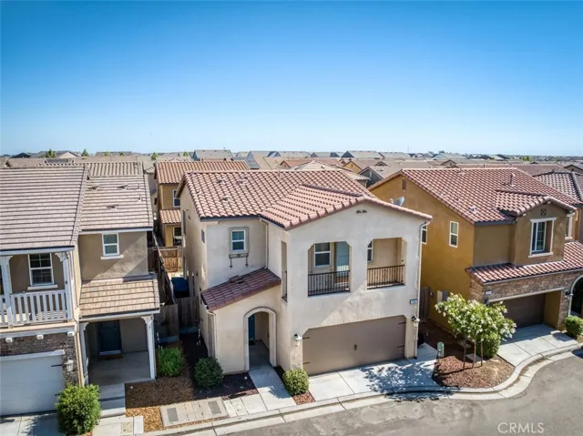 836 Winchell W, Madera, California 93636