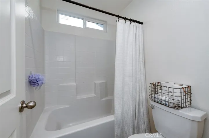 836 Winchell W, Madera, California 93636