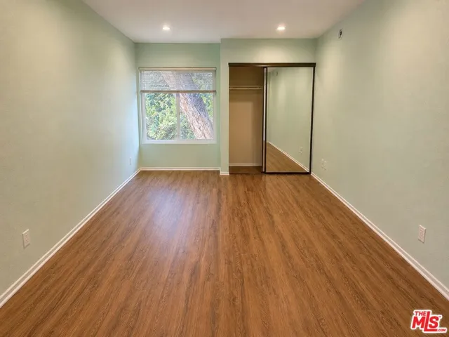 18645 Hatteras Street 263, Tarzana, California 91356