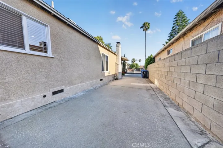 11407 Delano, North Hollywood, California 91606