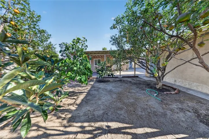11407 Delano, North Hollywood, California 91606