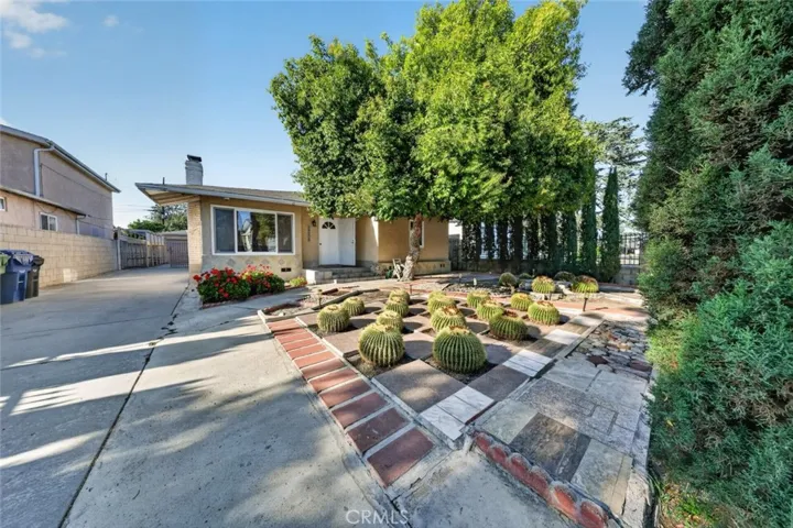 11407 Delano, North Hollywood, California 91606
