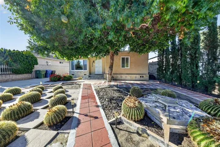 11407 Delano, North Hollywood, California 91606
