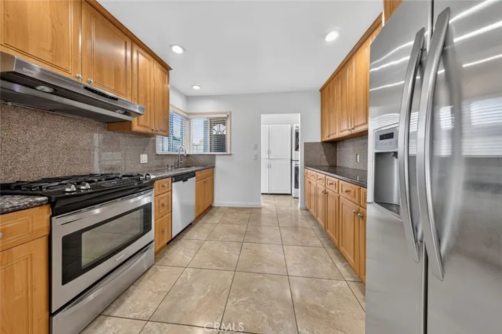 11407 Delano, North Hollywood, California 91606