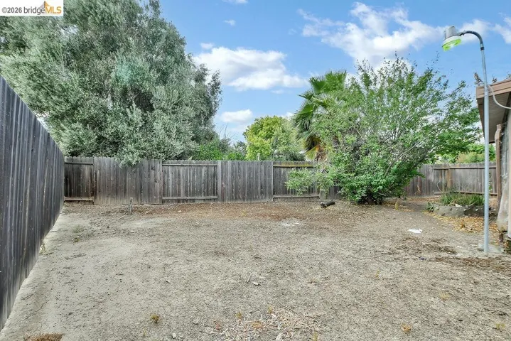901 Carpino Ave, Pittsburg, California 94565