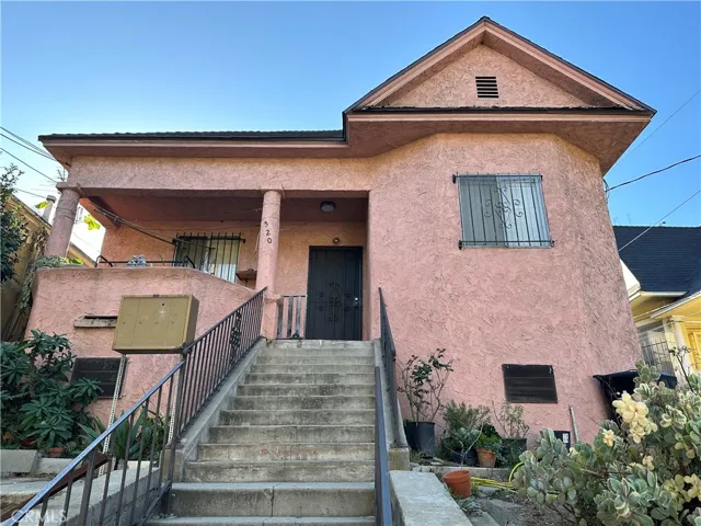 520 Solano Avenue, Los Angeles, California 90012
