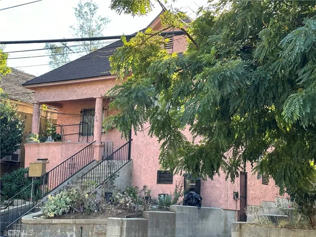 520 Solano Avenue, Los Angeles, California 90012
