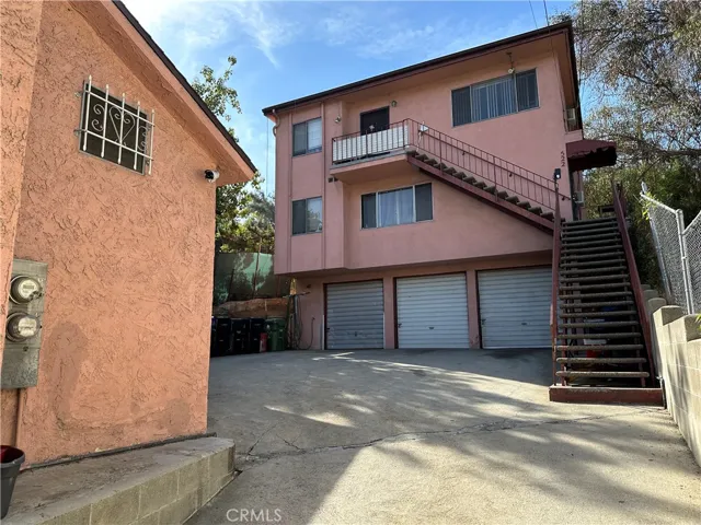 520 Solano Avenue, Los Angeles, California 90012