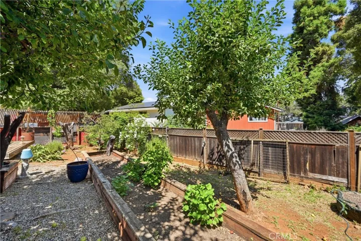 6560 Forestview Drive, Kelseyville, California 95451