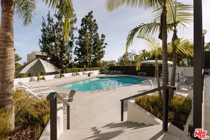 8787 Shoreham Drive 101, West Hollywood, California 90069