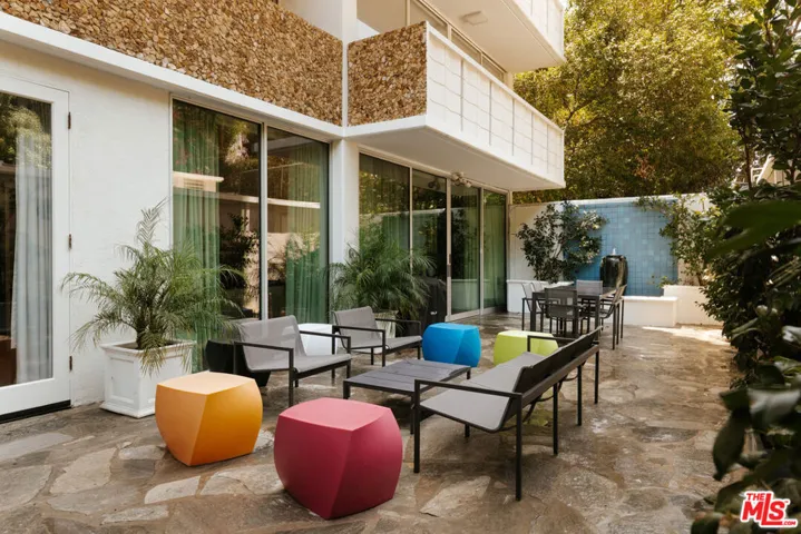 8787 Shoreham Drive 101, West Hollywood, California 90069