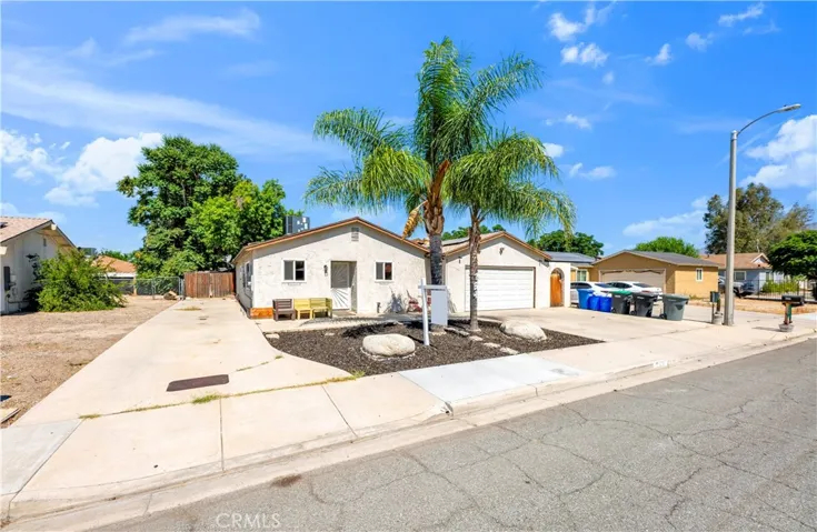 784 S Miramar, San Jacinto, California 92583