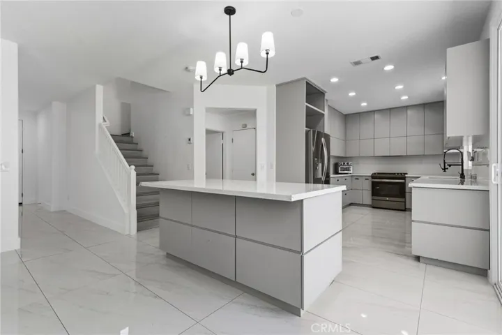 4864 Royal Island, San Diego, California 92154