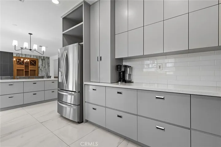 4864 Royal Island, San Diego, California 92154