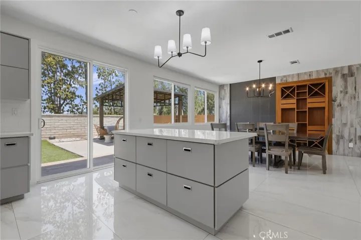 4864 Royal Island, San Diego, California 92154