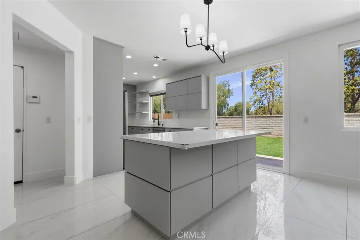 4864 Royal Island, San Diego, California 92154