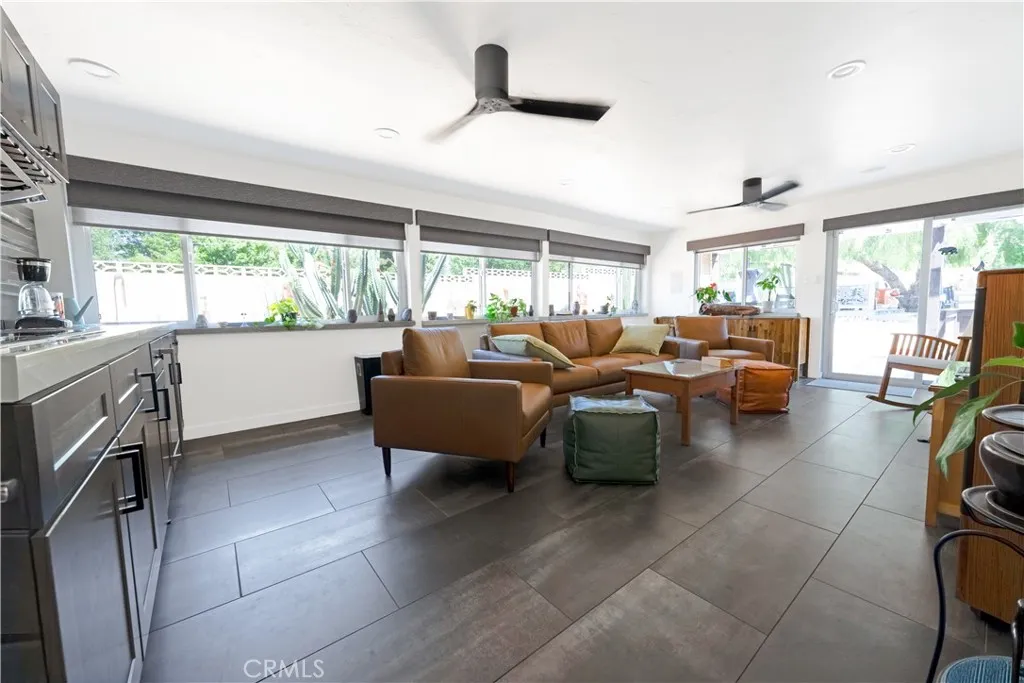 Lounge with full wet bar Lounge with full wet bar