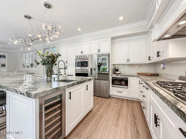 cFamily and Kitchen11