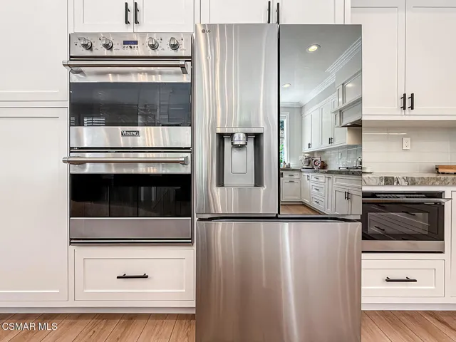 cFamily and Kitchen12