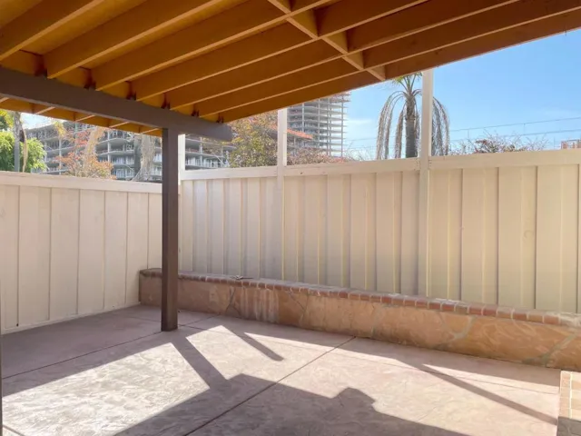 5090 Plaza Corona, Santa Clara, California 95054