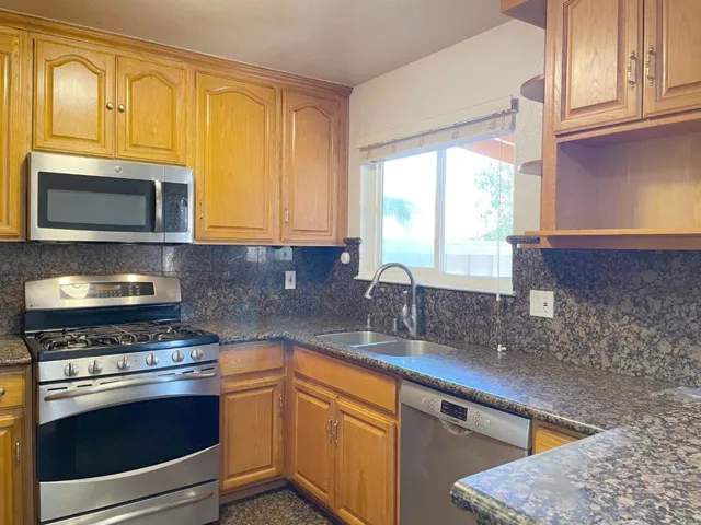 5090 Plaza Corona, Santa Clara, California 95054