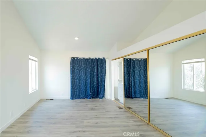20000 165 Northcliff 165, Canyon Country, California 91351