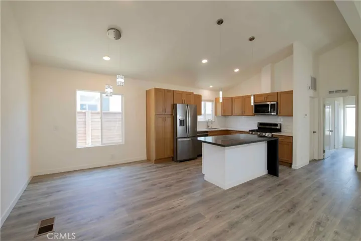 20000 165 Northcliff 165, Canyon Country, California 91351