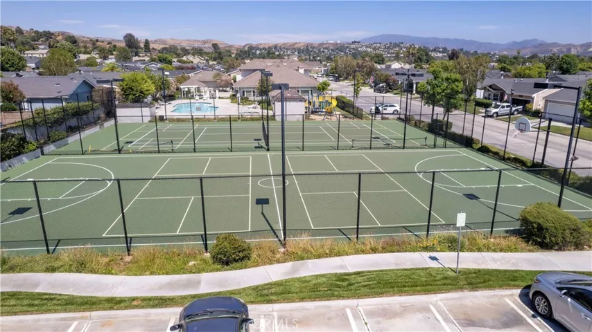 20000 165 Northcliff 165, Canyon Country, California 91351
