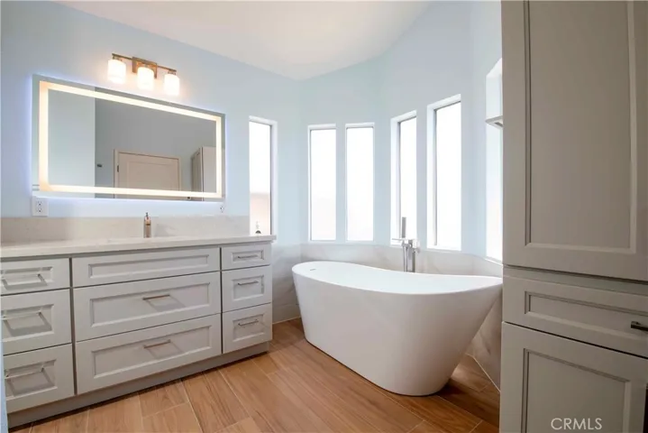 20000 165 Northcliff 165, Canyon Country, California 91351