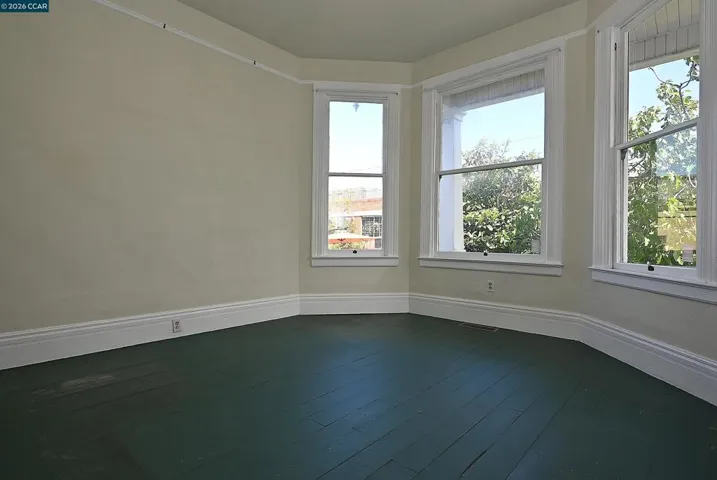 979 Grace Ave, Oakland, California 94608
