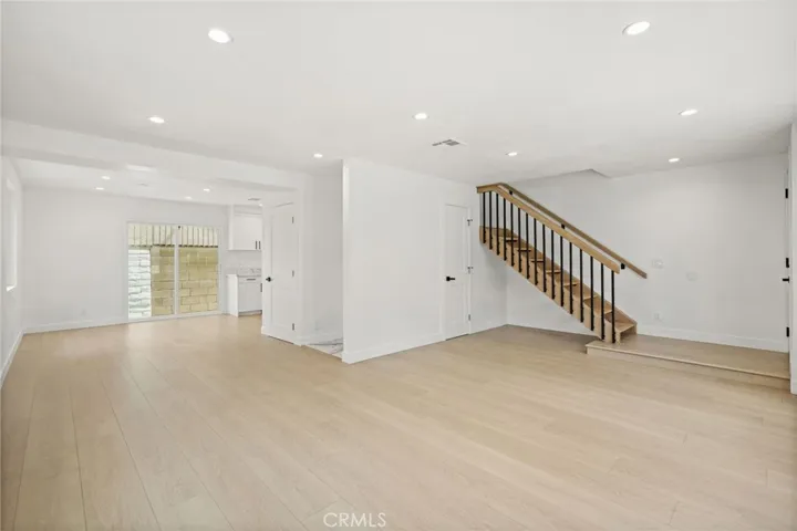 7010 Lennox Avenue, Van Nuys, California 91405