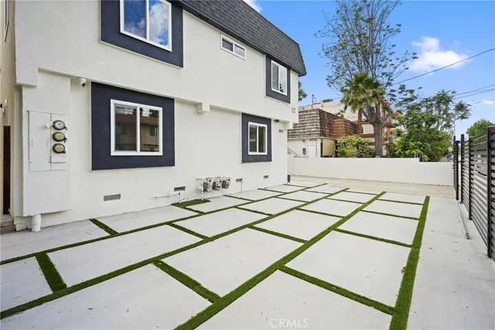 7010 Lennox Avenue, Van Nuys, California 91405