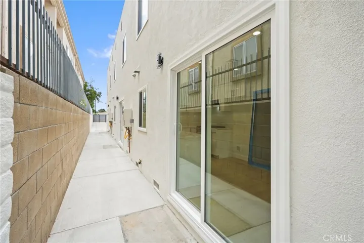 7010 Lennox Avenue, Van Nuys, California 91405
