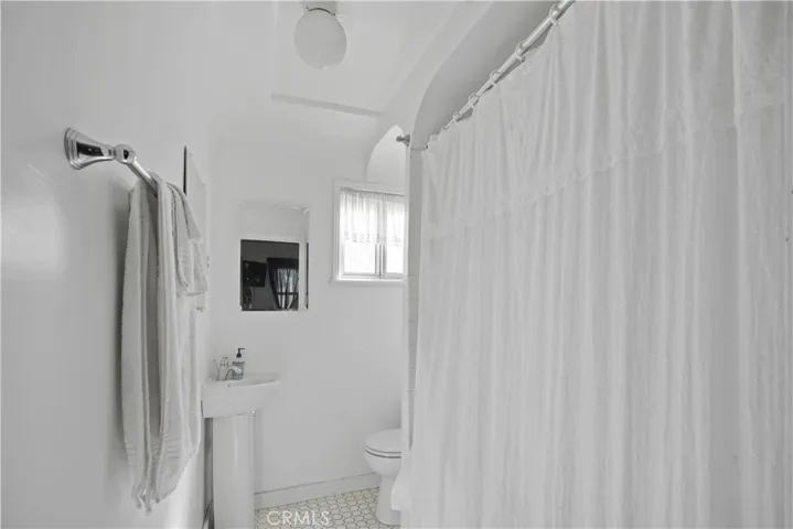 2313 Glendale Boulevard, Los Angeles, California 90039