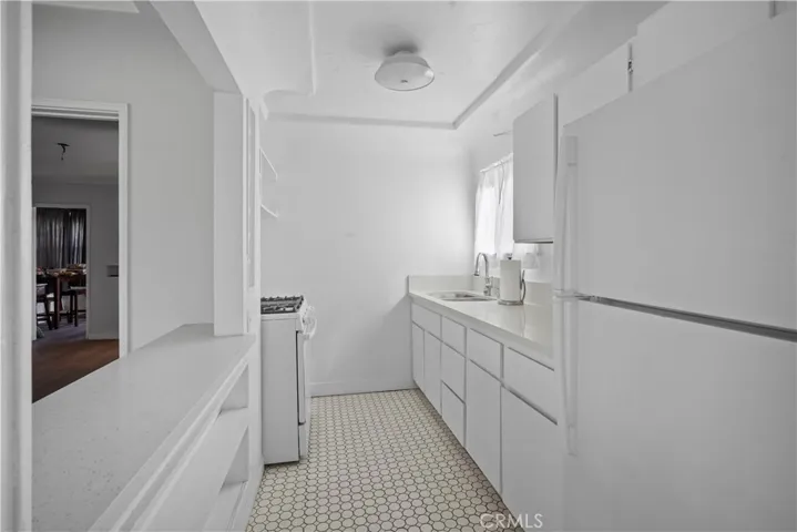2313 Glendale Boulevard, Los Angeles, California 90039