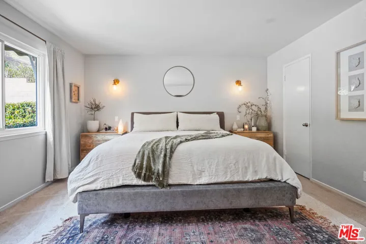 1st floor Downstairs bedroom w