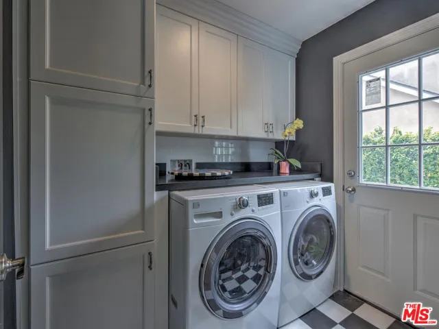 Separate Laundry room